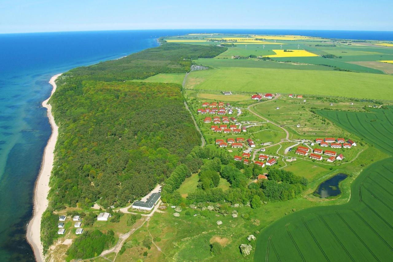 Strandnahe Ferienwohnung Mit Eigener Terrasse - Feriendorf Bakenberg Fewo D06 Dranske Buitenkant foto